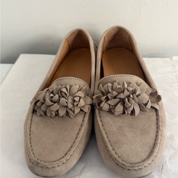 M Gemi The Felize Fiori Suede Embellished Driving Loafer Slip On Mule in Beige - Picture 10 of 12